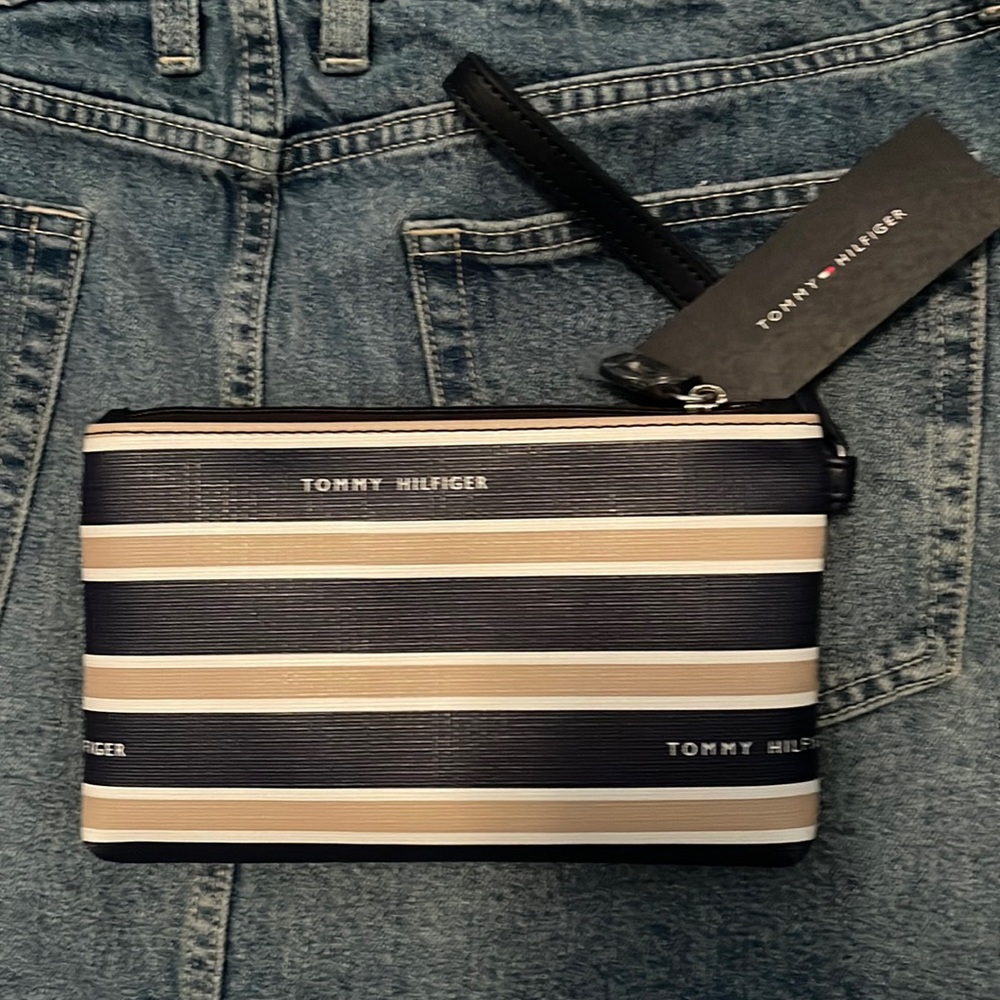 Wristlet